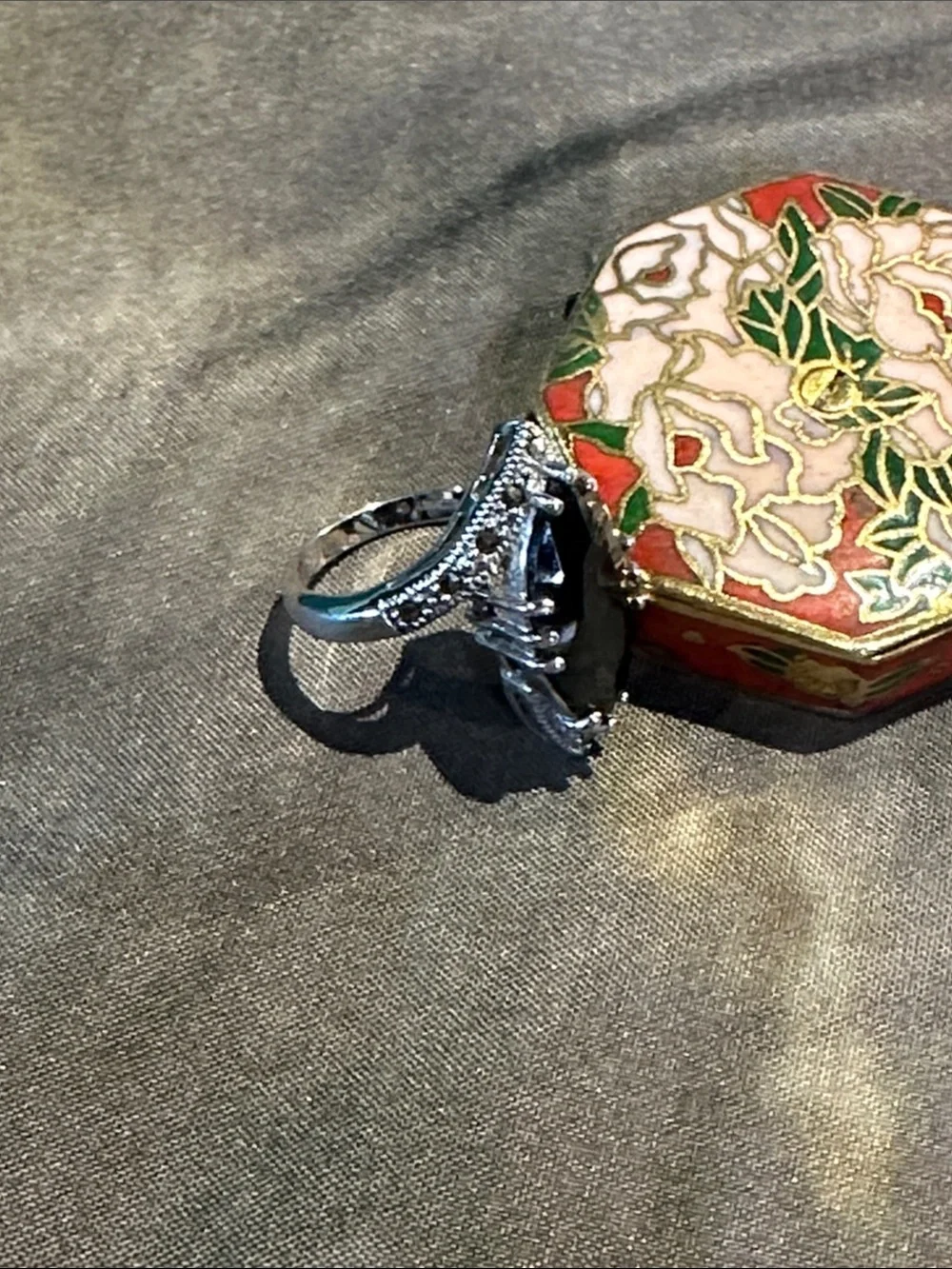 Sterling Silver Black Stone Halo Cocktail Ring size 5.5